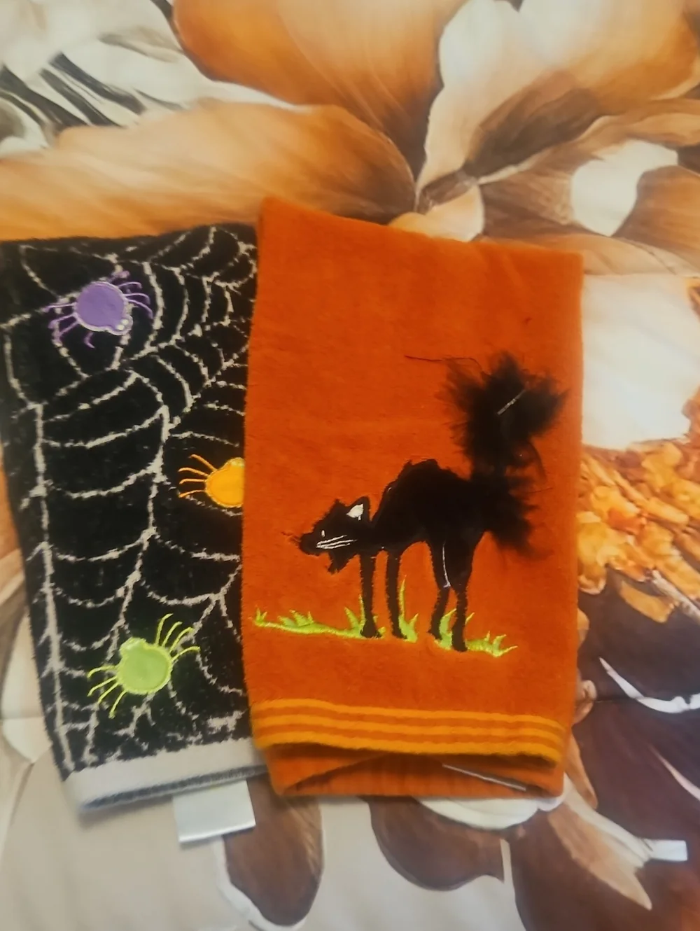 Hallowern Towels Kitchen Rust  & BLACK Celebrate Together 100% Cotton